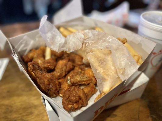 The Original J.R. Crickets in Midtown Atlanta by null
