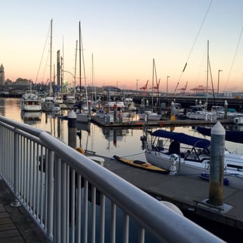 Anthony's Bell Street Diner - Located right by the shore so view's great - Seafood Near Me - Seattle, Washington Anthony's Bell Street Diner - Located right by the shore so view's great - Seafood Near Me - Seattle, Washington