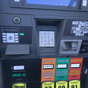 7-Eleven - Digital screen encourages you to sign up for the 7rewards app - Convenience Stores Near Me - Las Vegas, Nevada 7-Eleven - Digital screen encourages you to sign up for the 7rewards app - Convenience Stores Near Me - Las Vegas, Nevada