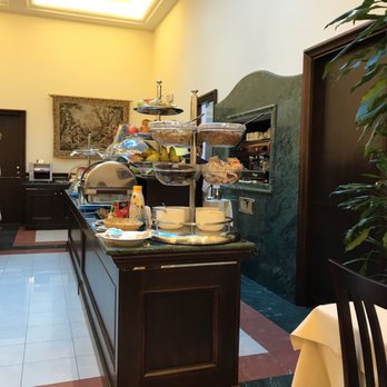 Hotel Diocleziano - Breakfast bar very nicely done! - Hotels Near Me - Rome, RM