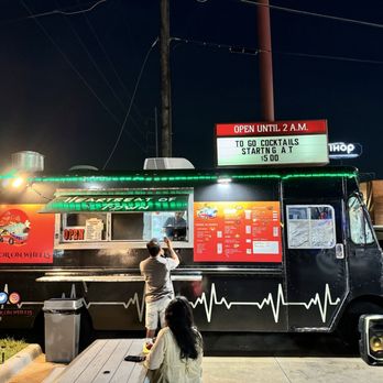 Tandoor on Wheels - Indian Near Me - Irving, Texas Tandoor on Wheels - Indian Near Me - Irving, Texas