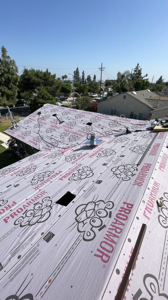 Slide of Golden Summit Roofing