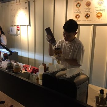 Bubblewrap Waffle - Finishing touches - Waffles Near Me - London, XGL Bubblewrap Waffle - Finishing touches - Waffles Near Me - London, XGL