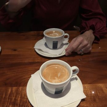 Burtons Grill & Bar - Cortado - New American Near Me - Alexandria, Virginia Burtons Grill & Bar - Cortado - New American Near Me - Alexandria, Virginia