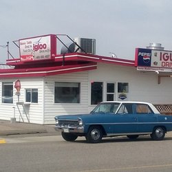 Igloo Cafe - We serve 49 flavours of real Soft Ice Cream, 36 flavours of Hard ice cream, 40 flavours of milkshakes, Burgers, pizza, and so much more.