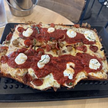 Sourdough Willy’s Pizzeria - Pizza Near Me - Kingston, Washington Sourdough Willy’s Pizzeria - Pizza Near Me - Kingston, Washington