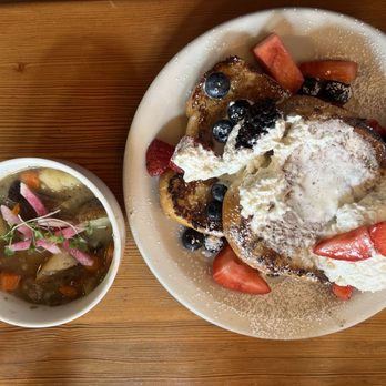 Odd Bird Cafe - French toast and cup of soup (minestrone) - Breakfast & Brunch Near Me - Corvallis, Oregon