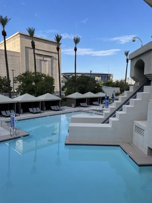 The Oasis Pool by null