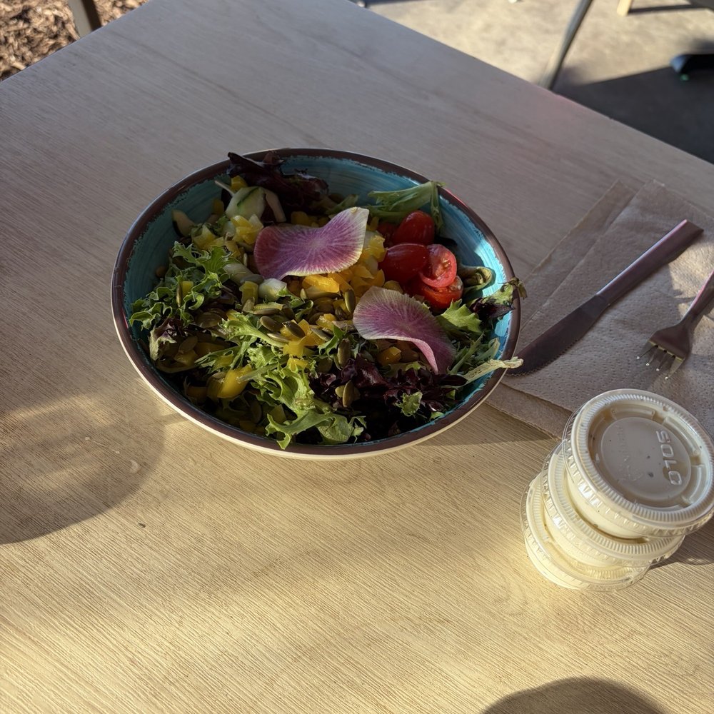 LuLu's North Myrtle Beach - House Garden Salad - Seafood Near Me - North Myrtle Beach, South Carolina LuLu's North Myrtle Beach - House Garden Salad - Seafood Near Me - North Myrtle Beach, South Carolina