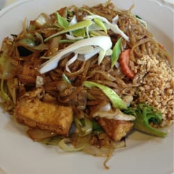 Thai take away - Vegetarisk pad thai med tofu.