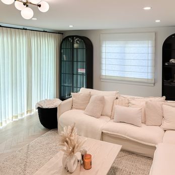 Superior Roman Shades - Pinch Pleated Drapes & Pismo Roman Shades.
Design By Reid Construction & Development - Shades & Blinds Near Me - Hermosa Beach, California Superior Roman Shades - Pinch Pleated Drapes & Pismo Roman Shades.
Design By Reid Construction & Development - Shades & Blinds Near Me - Hermosa Beach, California