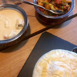 Chai Shai - Hovedretter. Den øverst til venstre kan varmt anbefales (kylling i cashew sauce)