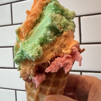 The Original Rainbow Cone - Rainbow. - Ice Cream & Frozen Yogurt Near Me - Chicago, Illinois