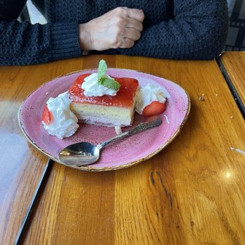MATCH Market & Bar - Yummy strawberry shortcake! - Cocktail Bars Near Me - Phoenix, Arizona MATCH Market & Bar - Yummy strawberry shortcake! - Cocktail Bars Near Me - Phoenix, Arizona