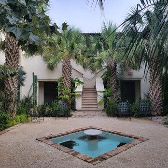 Commodore Perry Estate - Hotels Near Me - Austin, Texas Commodore Perry Estate - Hotels Near Me - Austin, Texas