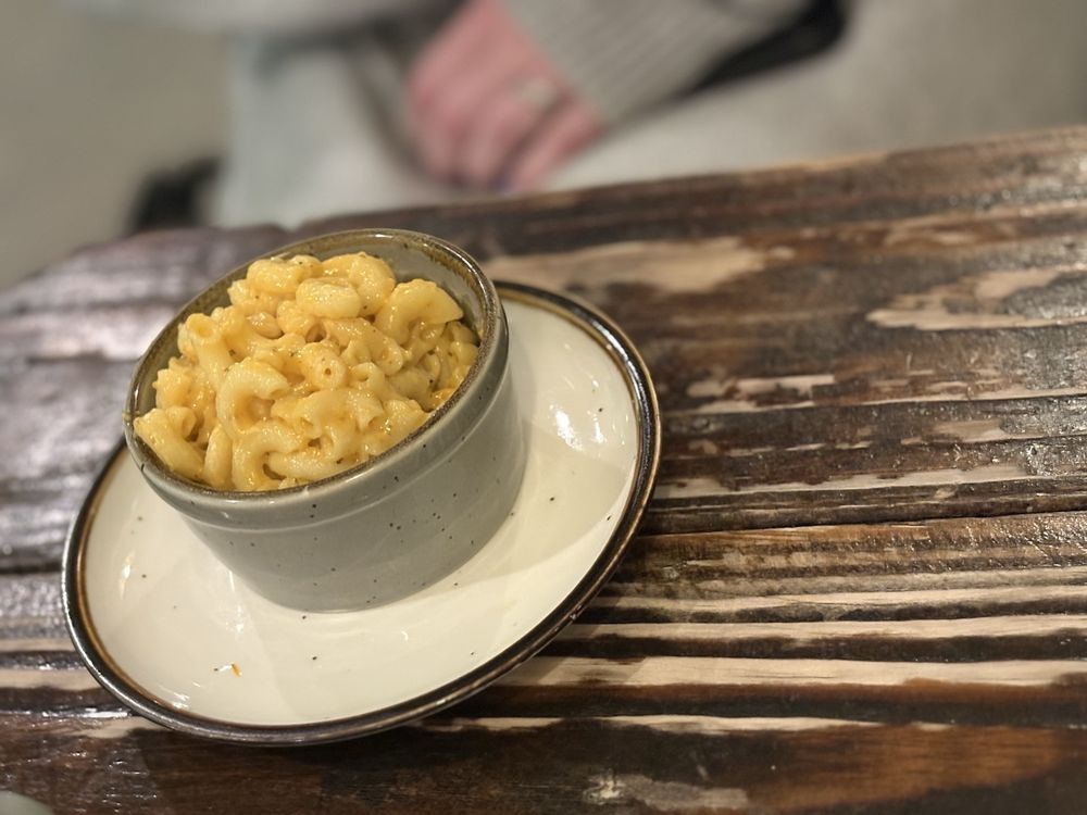 14 Parishes Jamaican Restaurant on Oak