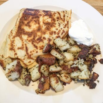 Cafe Dantorels - Chicken curry crepe with potatoes - Cafes Near Me - Sacramento, California Cafe Dantorels - Chicken curry crepe with potatoes - Cafes Near Me - Sacramento, California