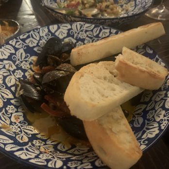 La Cosecha Bar + Restaurant - Mussels - Spanish Near Me - Paso Robles, California