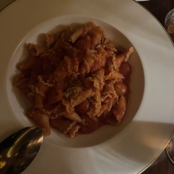 Delilah - Campanelle Pomodoro - American Near Me - Miami, Florida