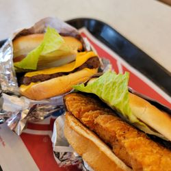 Wendy's - Dave's Single and Spicy Chicken!