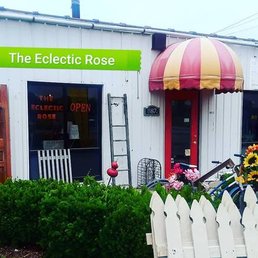 Exterior photo of The Eclectic Rose - Hartville, Ohio Exterior photo of The Eclectic Rose - Hartville, Ohio