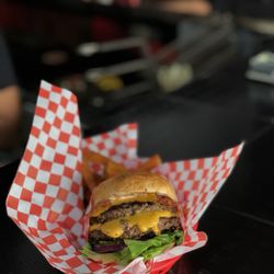 Mark's Burgers - Burger Burger
