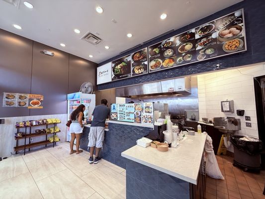 Qin West Noodle by null