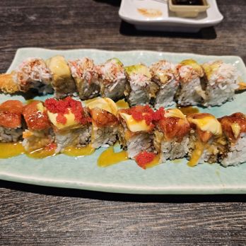 DOZO Izakaya - On happy hour: Volcano roll (our favorite) and Carburetor roll. Shrimp tempura was nice and hot in both - Sushi Bars Near Me - Tempe, Arizona