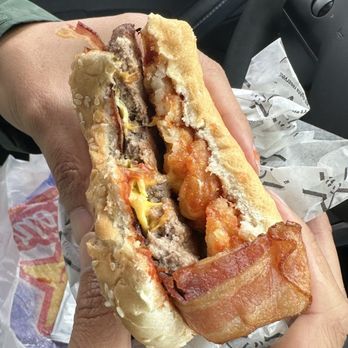 Carl's Jr - The Breakfast Burger - Fast Food Near Me - Patterson, California