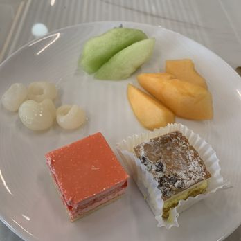Golden Apple Buffet - Dessert plate - Buffets Near Me - Papillion, Nebraska