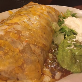 Roberto's Cafe - Chicken burrito - Mexican Near Me - Mammoth Lakes, California Roberto's Cafe - Chicken burrito - Mexican Near Me - Mammoth Lakes, California