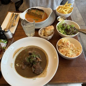 Nüetnigenough - Belgian Near Me - Brussels, BRU Nüetnigenough - Belgian Near Me - Brussels, BRU