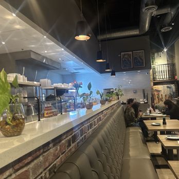 Madai Thai & Sushi - Thai Near Me - Miami, Florida