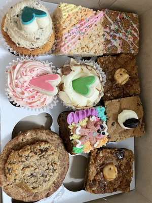Hayley Cakes and Cookies by null