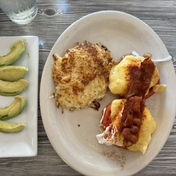 EJ's Bayfront Cafe - Naples - Bacon Benedict - New American Near Me - Naples, Florida