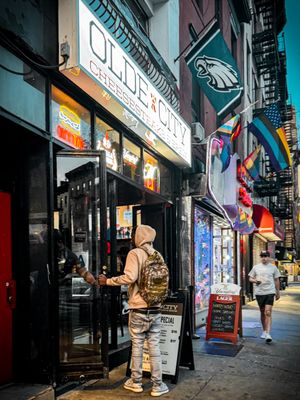 Olde City Cheesesteaks & Brew by null