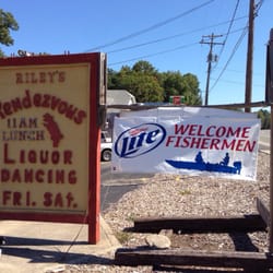 Riley's Rendezvous Grille & Tavern - They like fishermen