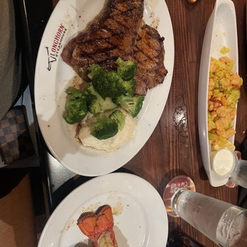 LongHorn Steakhouse - Steakhouses Near Me - Hamilton Township, New Jersey