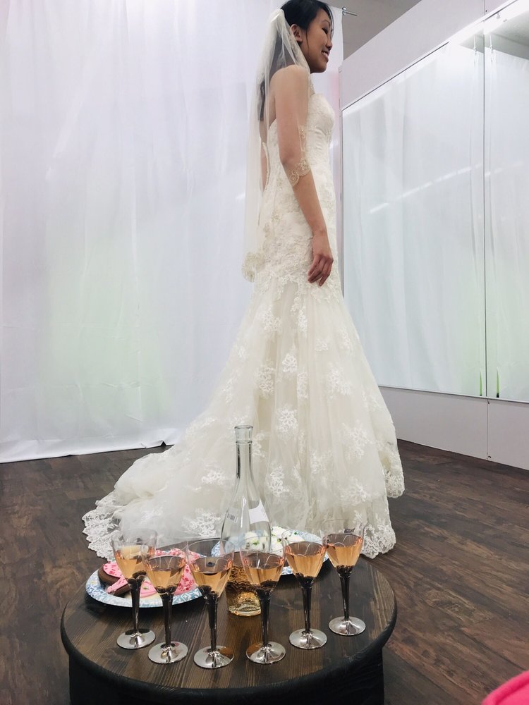 GOWNS BRIDAL AND FORMAL BOUTIQUE Updated September 2024 2757 S 6th