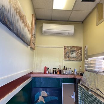 Papa's Deli - 7/23/23 - Breakfast & Brunch Near Me - Honolulu, Hawaii