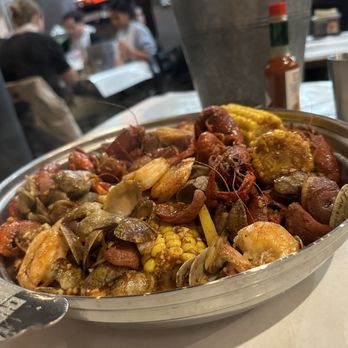 Cap't Loui - The Boil with Crawfish, Clams, and Shrimp. - Seafood Near Me - Cupertino, California