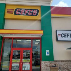 Cefco - First time inside, nicely put together convenience stop.
