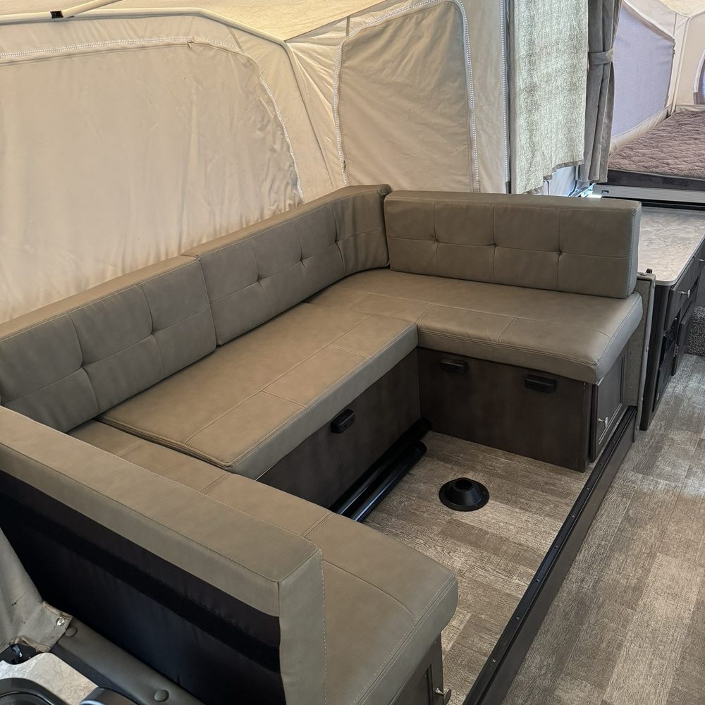 Camping World - Avondale - RV Dealers Near Me - Avondale, Arizona