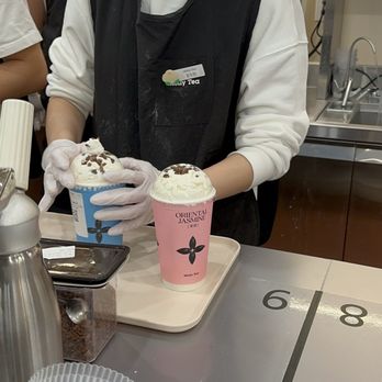 Molly Tea - Freshly whipped Jasmine snowy with pecan - Bubble Tea Near Me - Sunnyvale, California Molly Tea - Freshly whipped Jasmine snowy with pecan - Bubble Tea Near Me - Sunnyvale, California