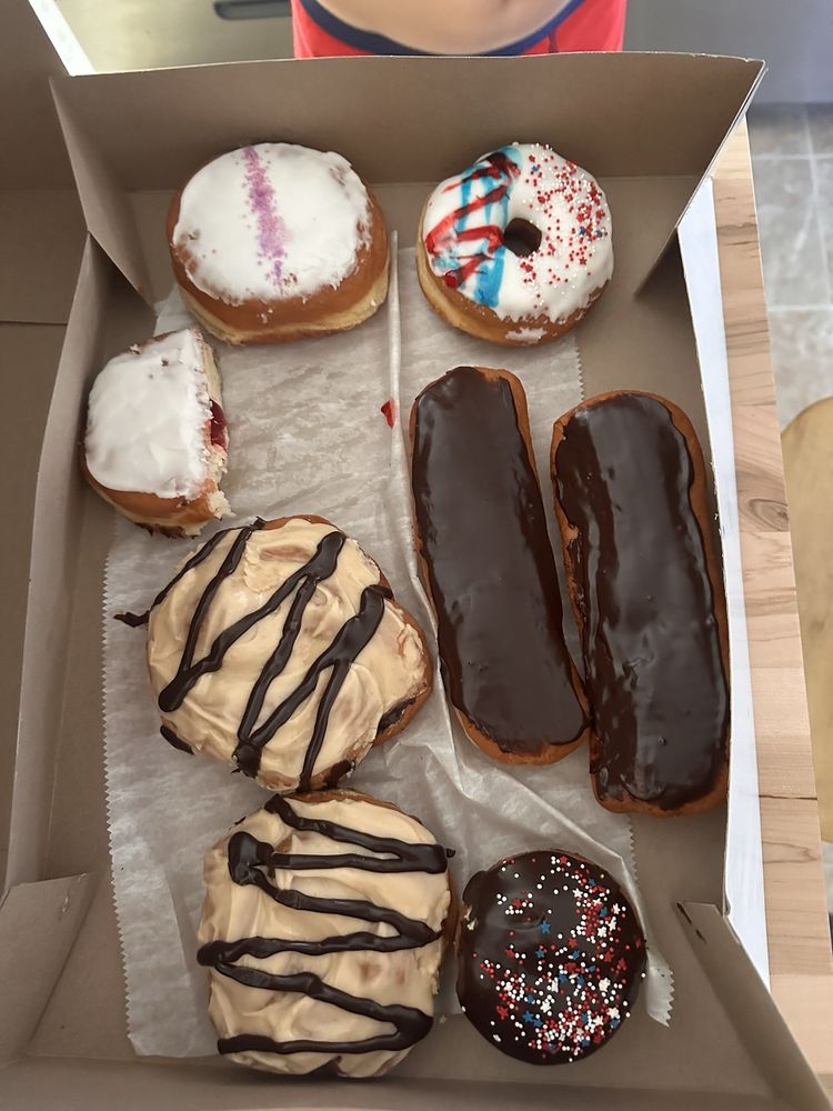 The Bakery On The Corner Logo