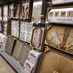 Bargain Hunt - Home decor.