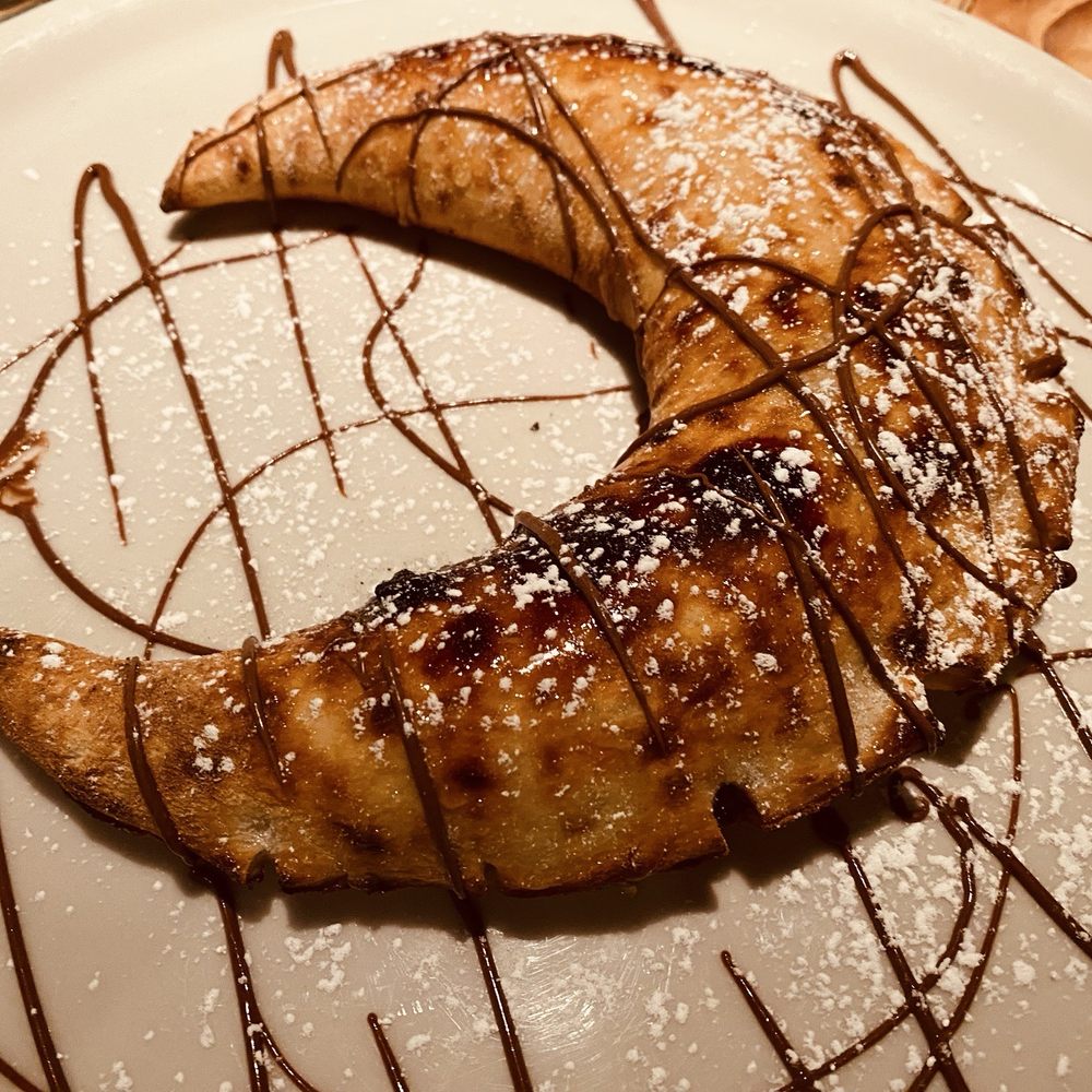 Filled with Nutella. So decadent. Filled with Nutella. So decadent.