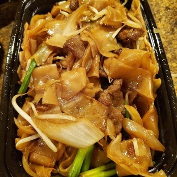 Hong Kong Station - Beef Chow Fan - Chinese Near Me - Centennial, Colorado