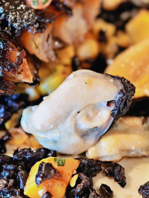 Woven Seafood & Chophouse by null