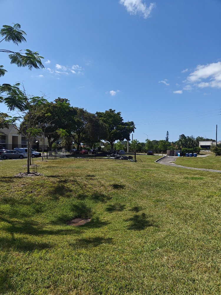 BREEZES AT PALM AIRE Updated August 2024 10 Reviews 2801 N Course